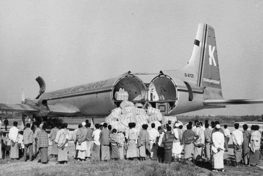 Hulpgoederen worden verstuurd naar slachtoffers Bangladesh, 1972