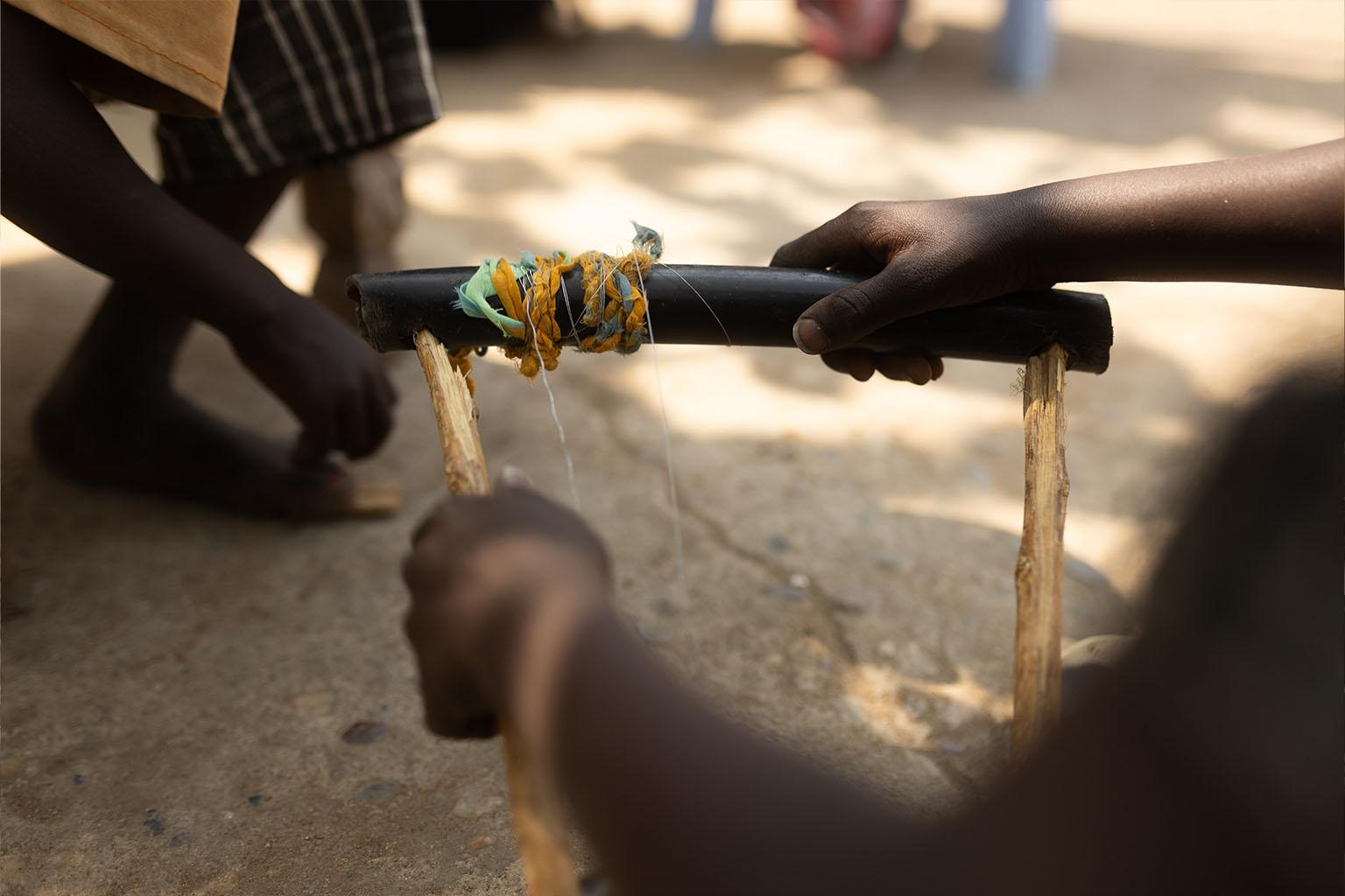Nizar maakt een rababa