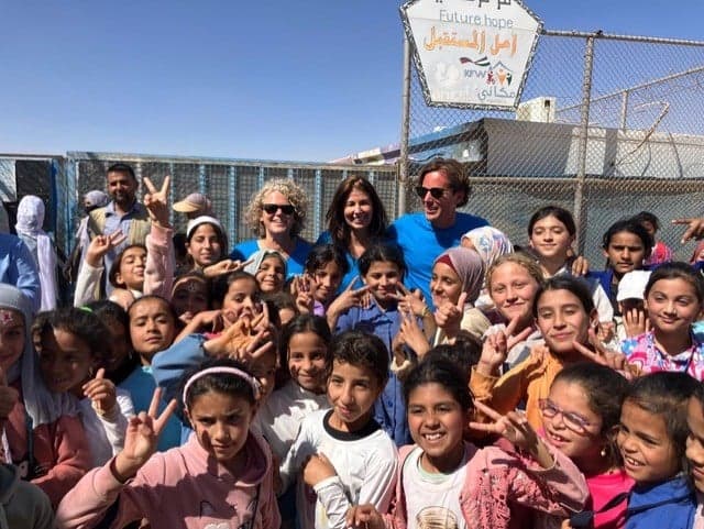 caroline princen unicef met kinderen