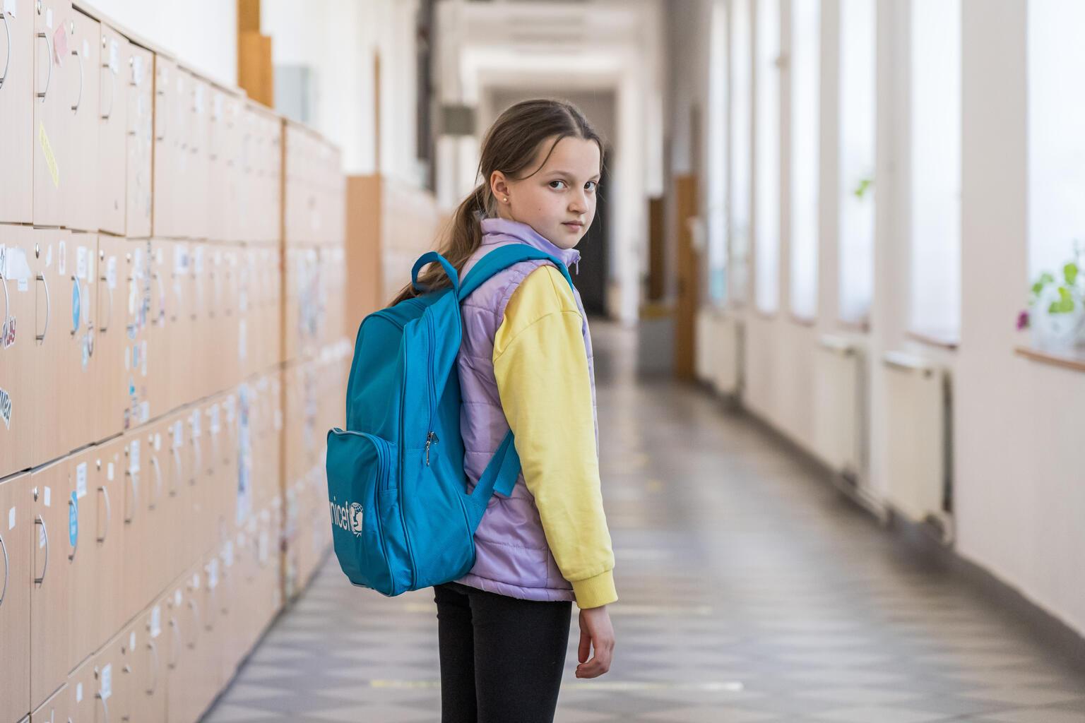Kind met UNICEF schooltas