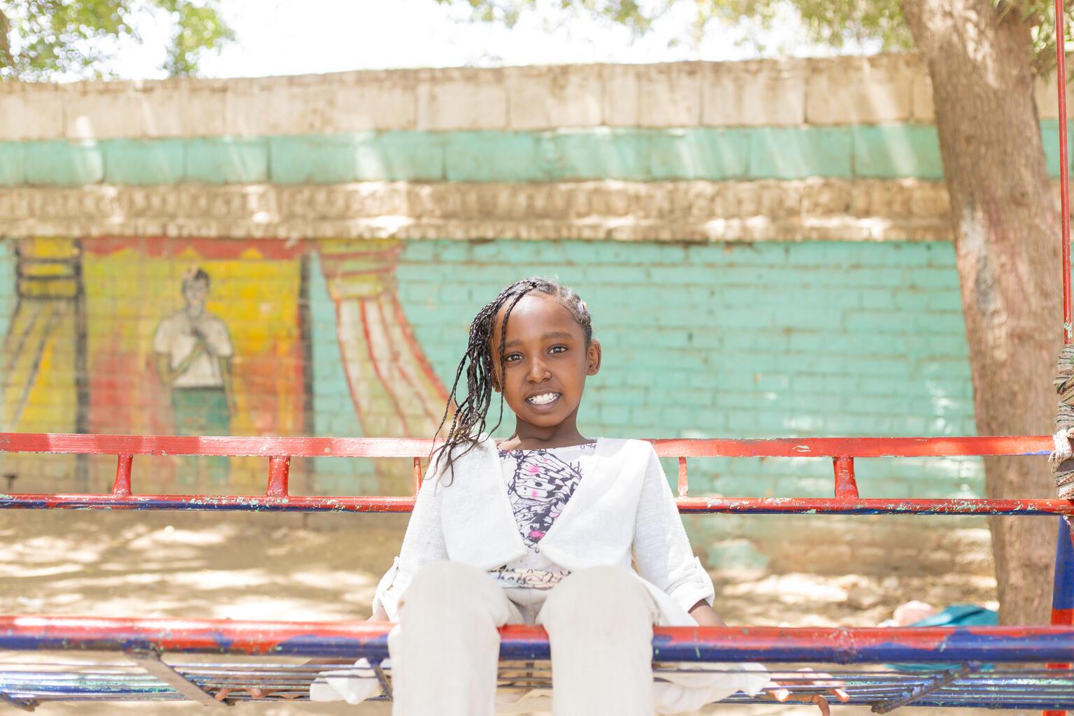 Naba in Soedan gaat dagelijks naar school in een kindvriendelijke plek van UNICEF.