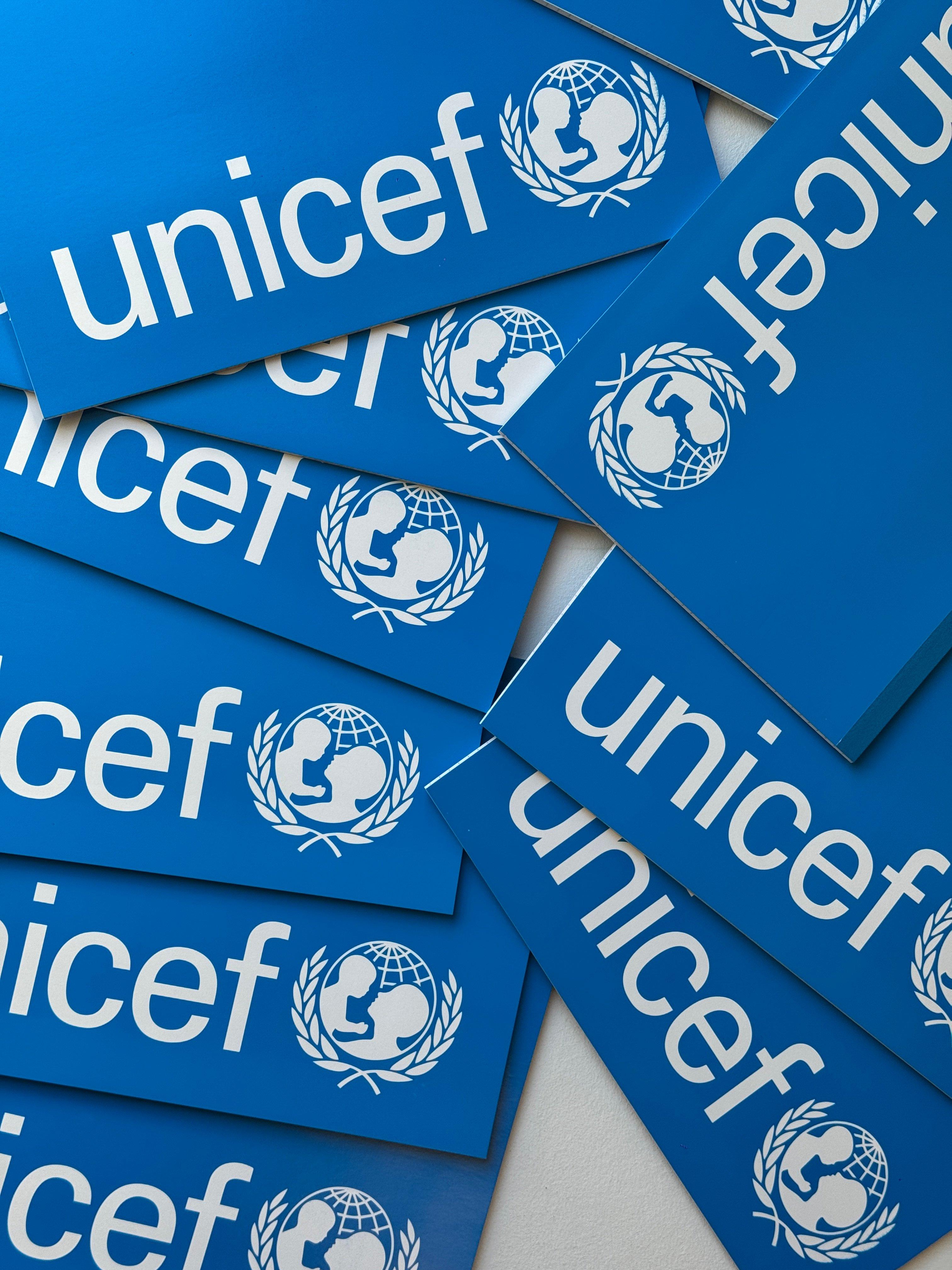 unicef mappen logo