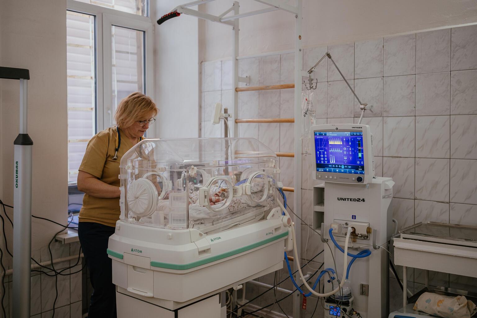 baby in ziekenhuis