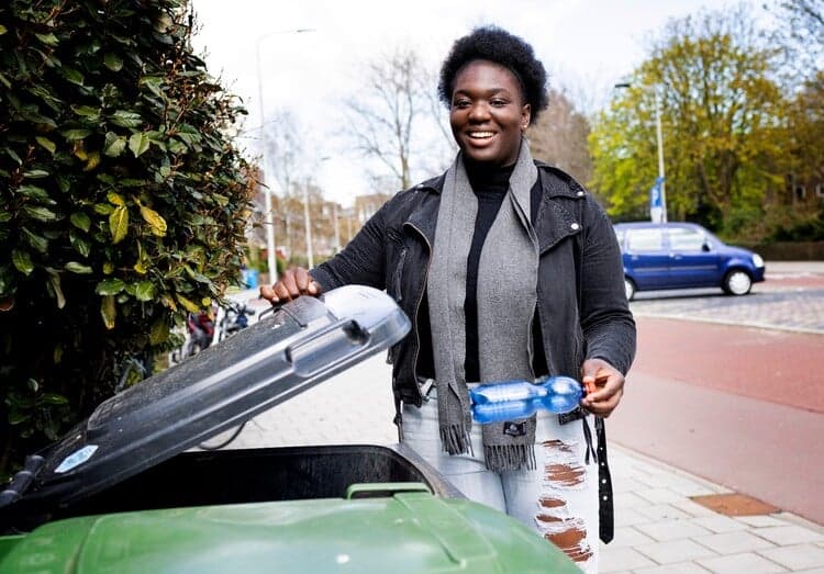 meisje bij kliko in nederland
